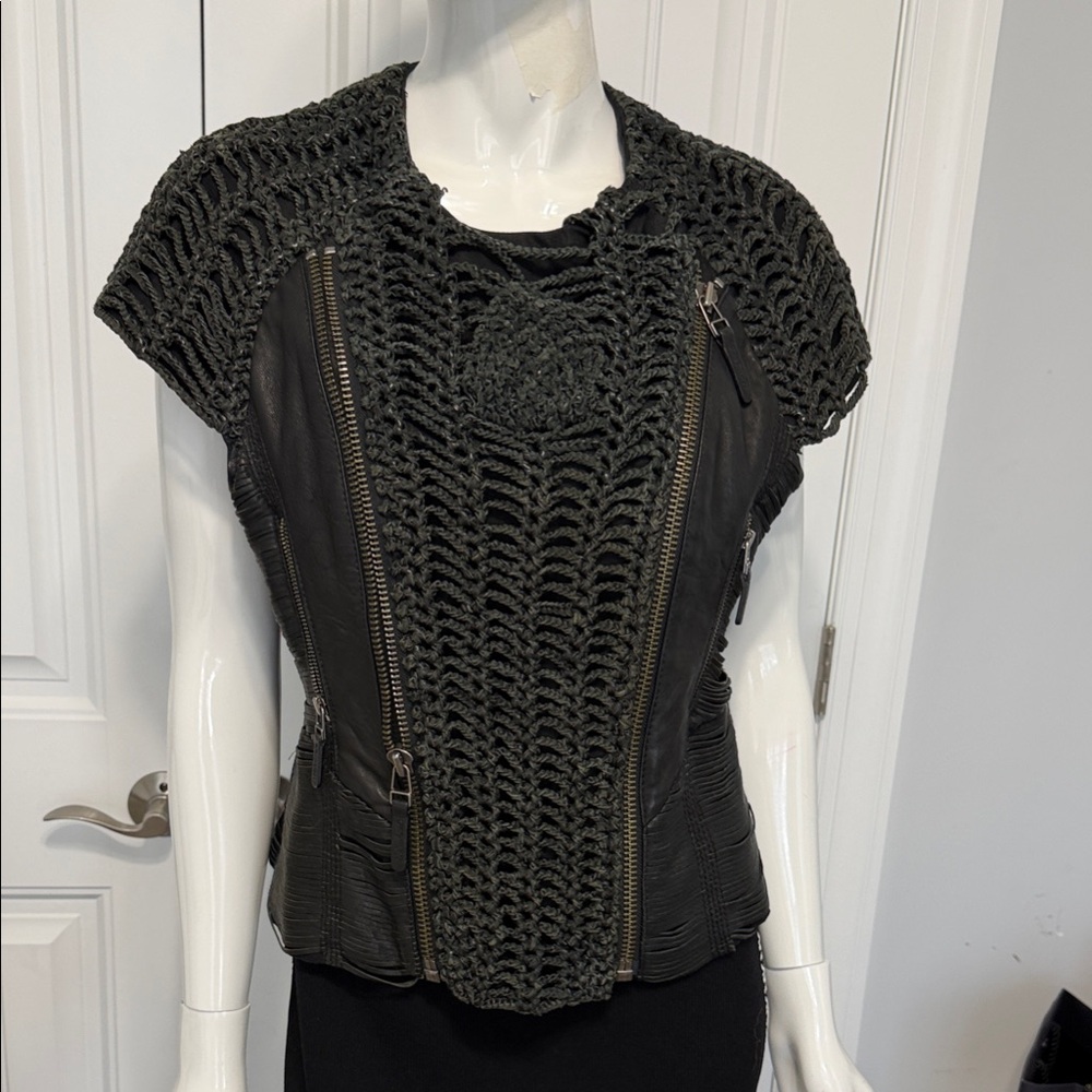 Catherine Malandrino Women's Black genuine leather vest size 42IT
